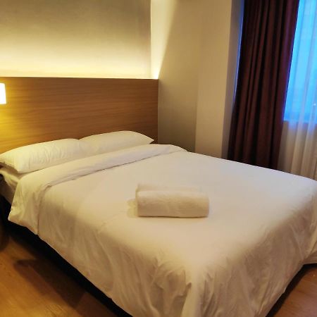 Ez Suites バンダル スリ ブガワン エクステリア 写真