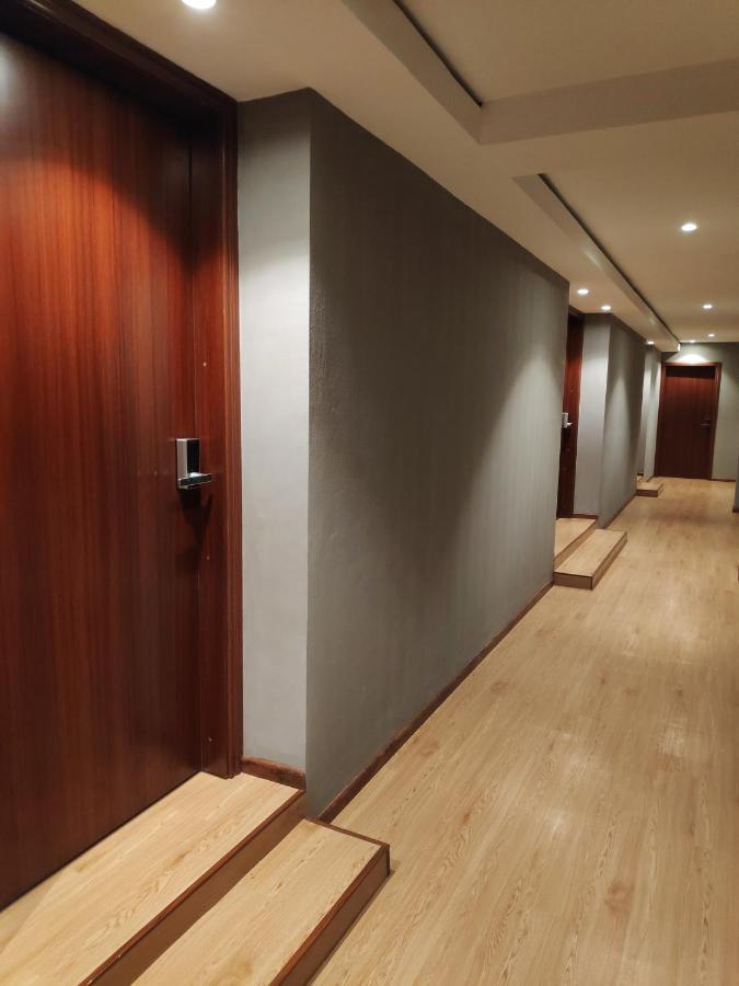 Ez Suites バンダル スリ ブガワン エクステリア 写真