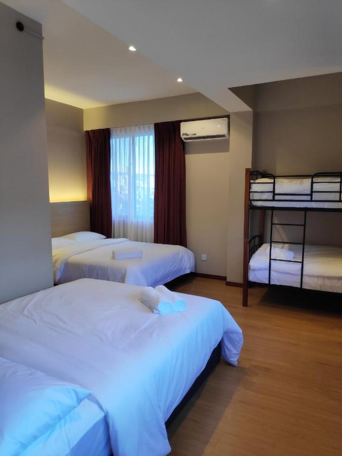 Ez Suites バンダル スリ ブガワン エクステリア 写真